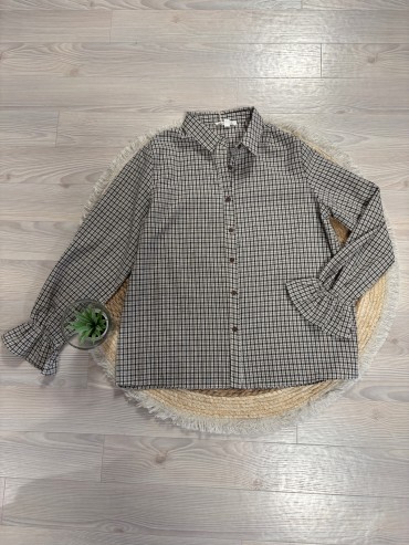 Chemisier à carreaux du 40 au 48 à 36€