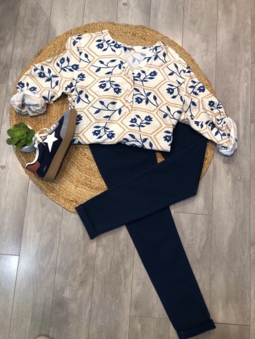 Blouse du 40/42 au 50/52 à 27€