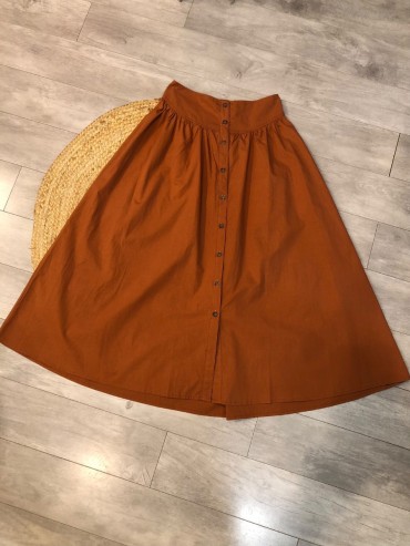 Jupe longue camel du S au L à 37€