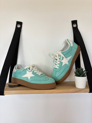 Baskets turquoises à 49€