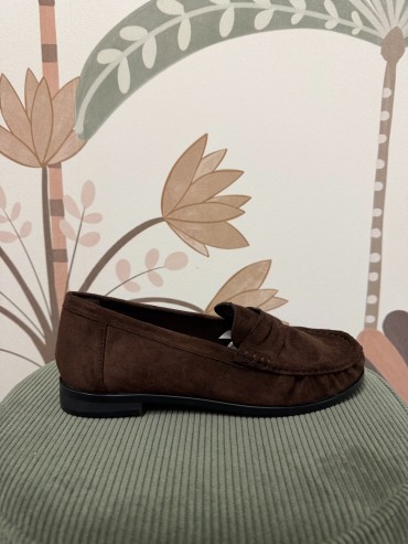 mocassin marron 34€